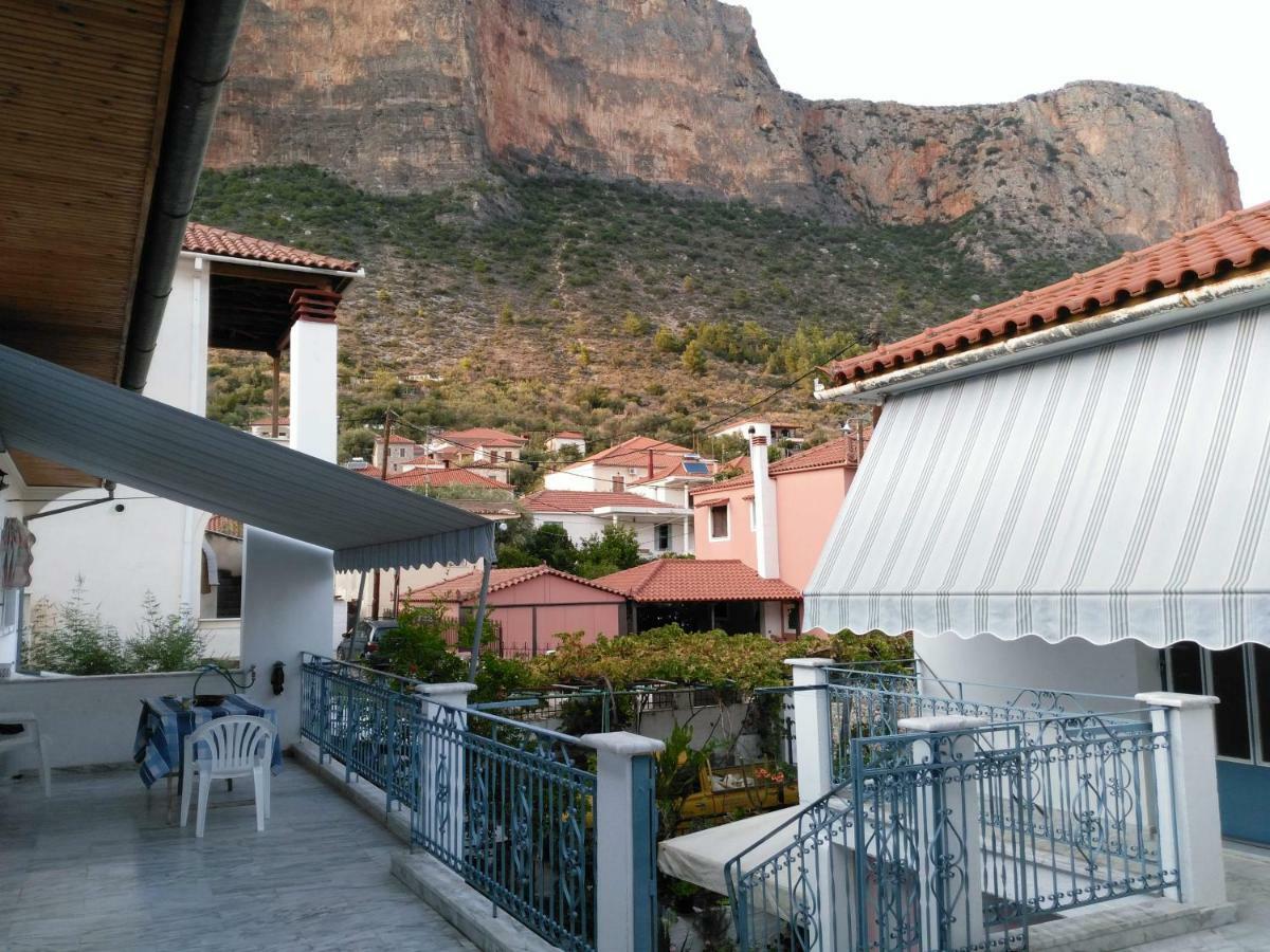 Small House For Holidays Leonidio Exterior photo